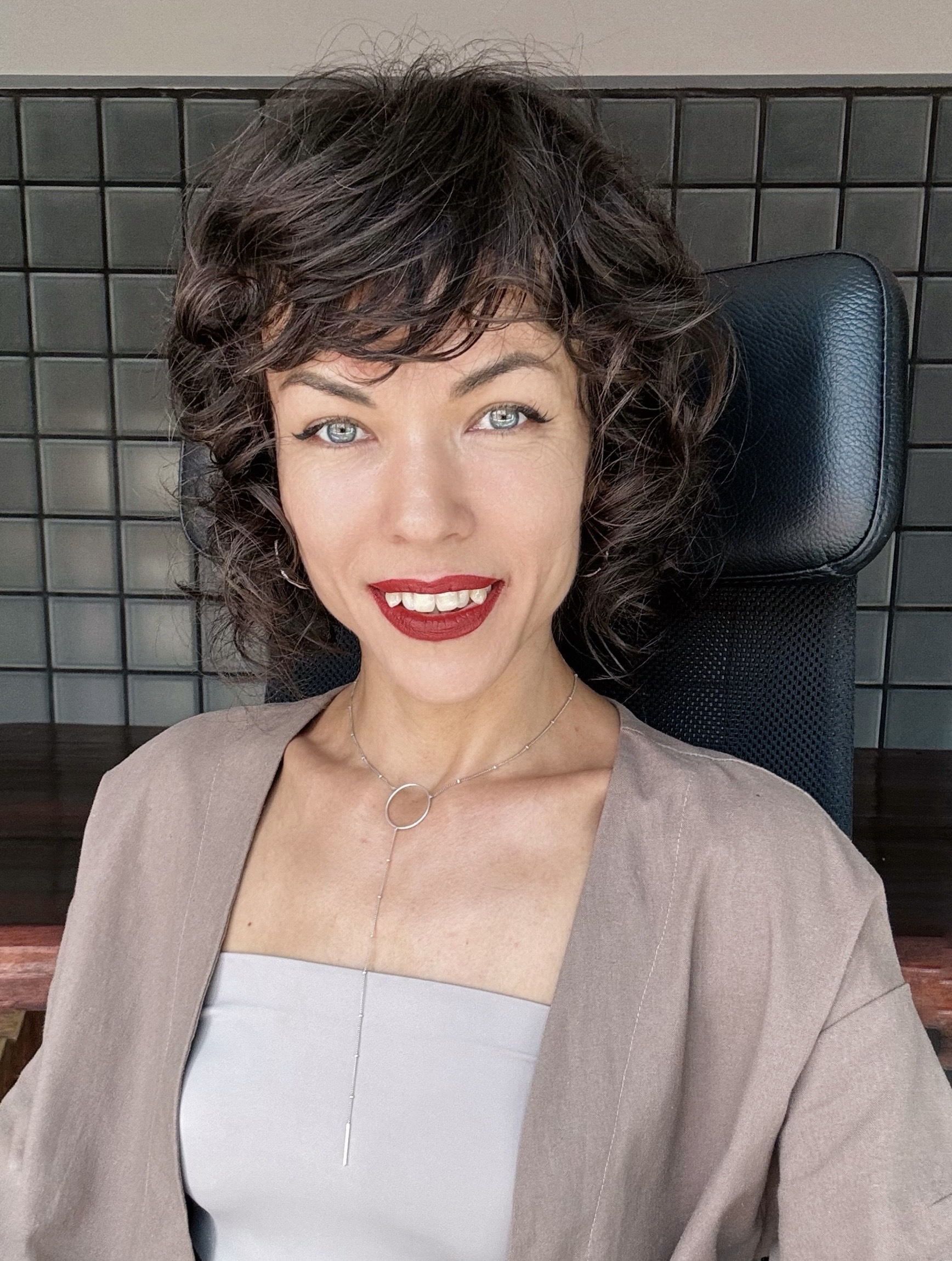 Лена Аспект